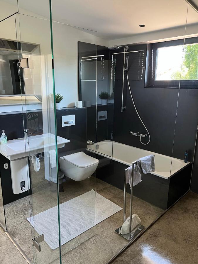 Wohnung Mit Besonderem Ausblick Pfaffenhausen  Bagian luar foto